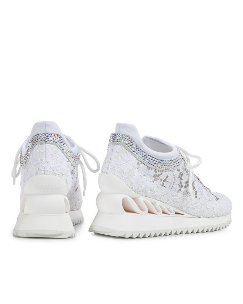 Białe sneakersy na koturnie 6 cm