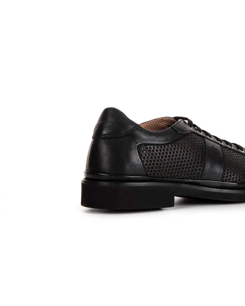 Czarne skórzane sneakersy Czarne skórzane sneakersy