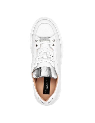 Białe skórzane sneakersy
