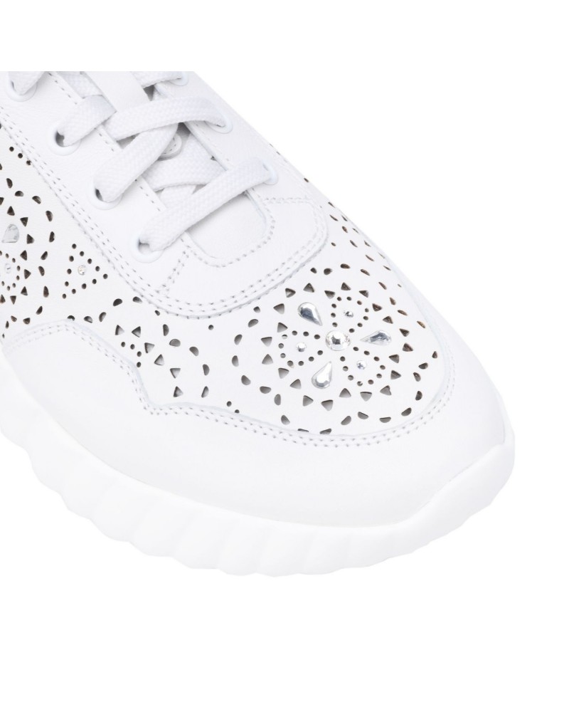 Białe skórzane sneakersy na podeszwie 4 cm Białe skórzane sneakersy na podeszwie 4 cm