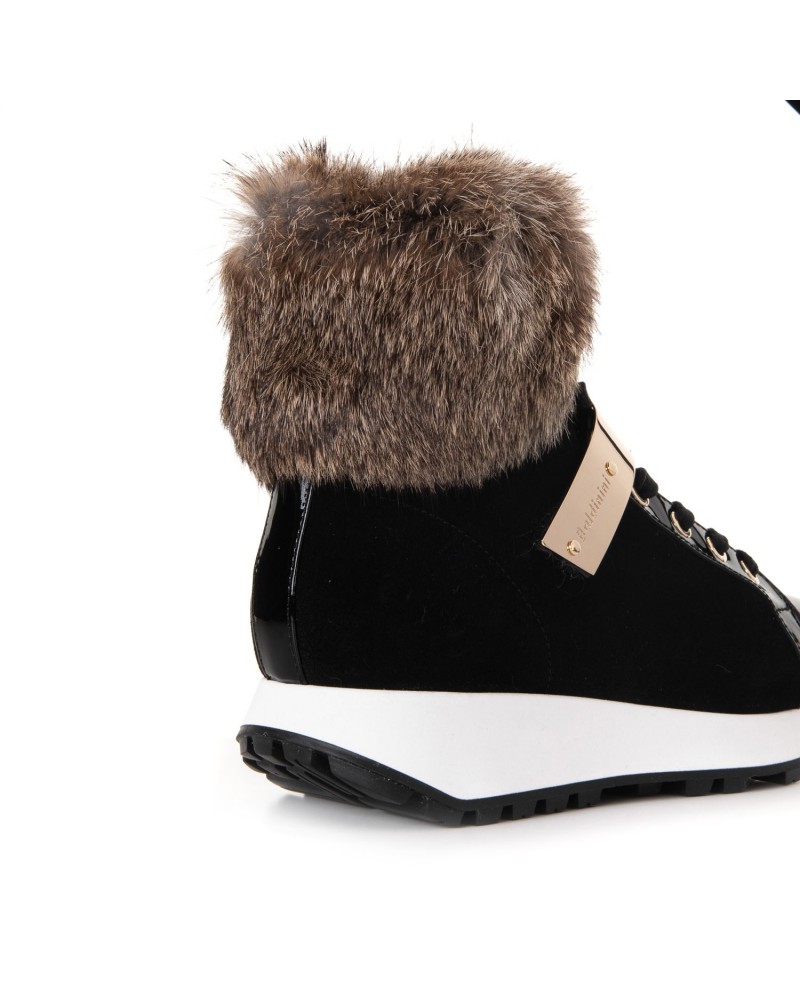 Czarne zamszowe sneakersy Czarne zamszowe sneakersy