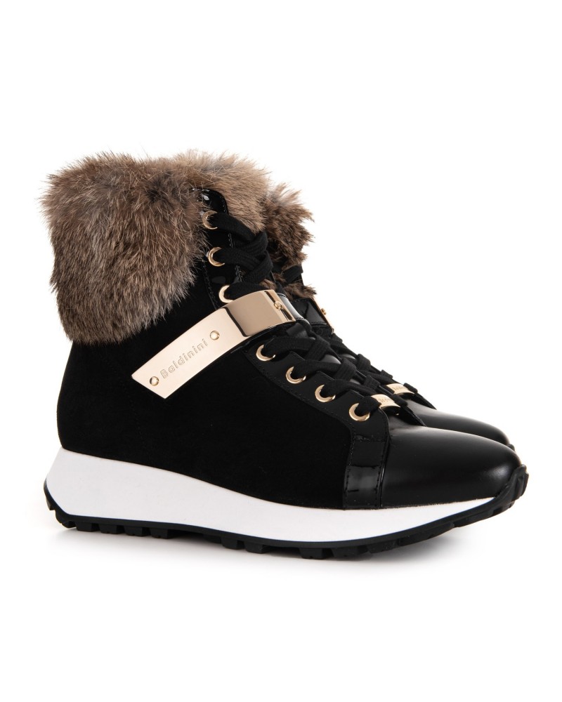 Czarne zamszowe sneakersy Czarne zamszowe sneakersy
