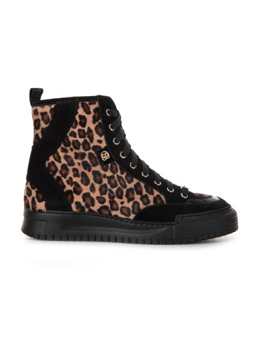 Czarne zamszowe sneakersy