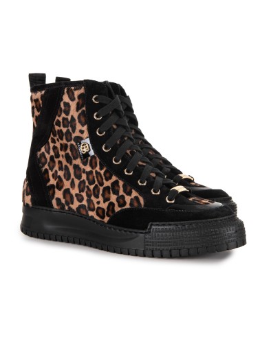 Czarne zamszowe sneakersy