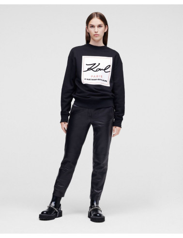 Czarna bluza z nadrukiem