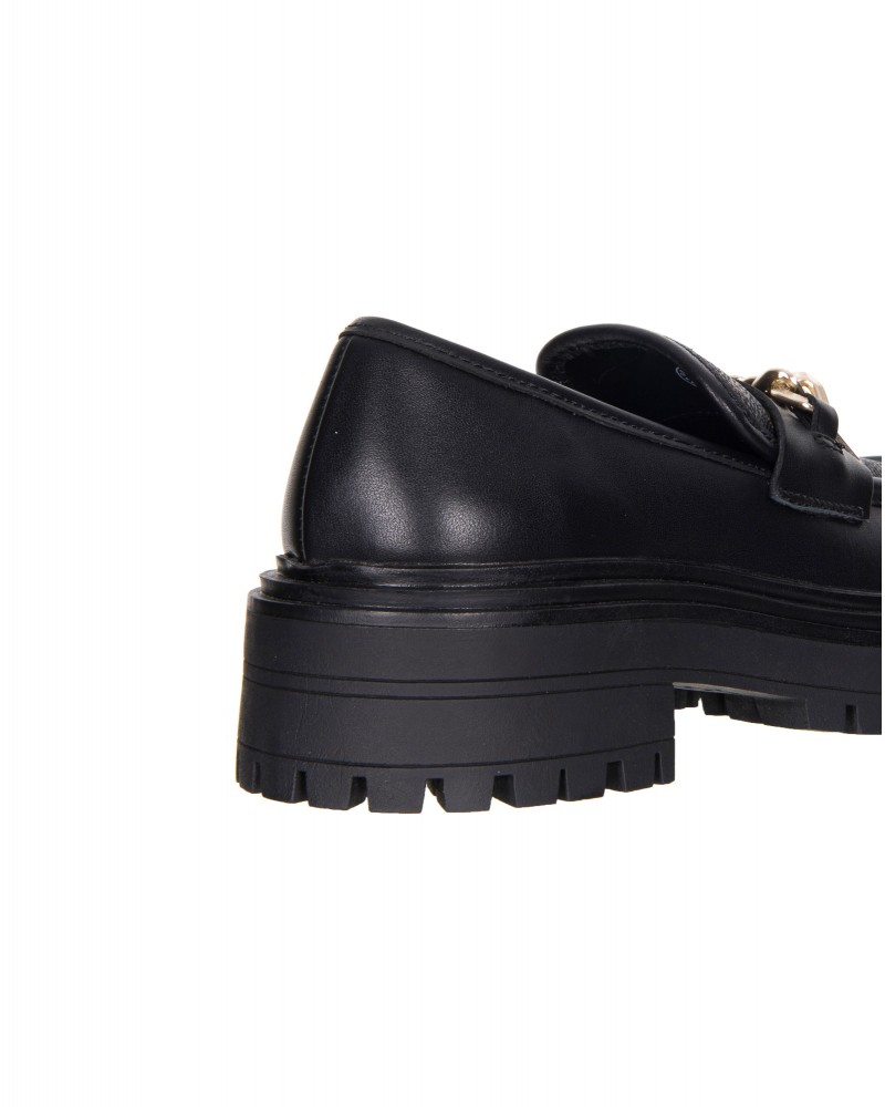 mokasyny-z-logotypem-pollini-ta10105g0dq1100a mokasyny-z-logotypem-pollini-ta10105g0dq1100a