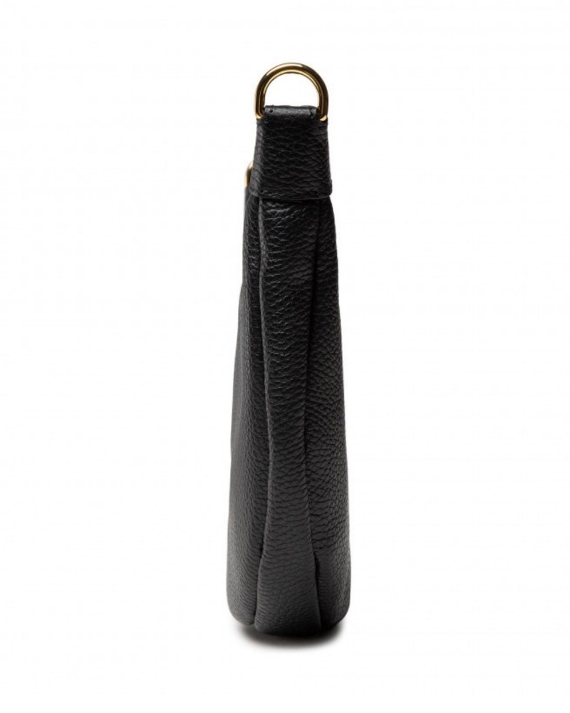 torebka-czarna-e1l5f150101-001-coccinelle