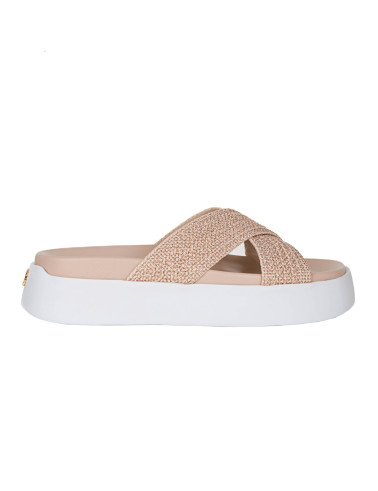 bezowe-klapki-na-podeszwie-4-cm-casadei-1m813u0301ca993
