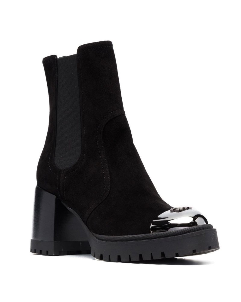 zamszowe-botki-na-obcasie-casadei-1r348z0701c9000 zamszowe-botki-na-obcasie-casadei-1r348z0701c9000