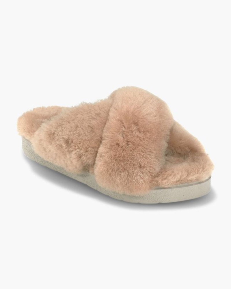 futrzane-klapki-classic-brazowe-inuikii-70104-331-235 futrzane-klapki-classic-brazowe-inuikii-70104-331-235