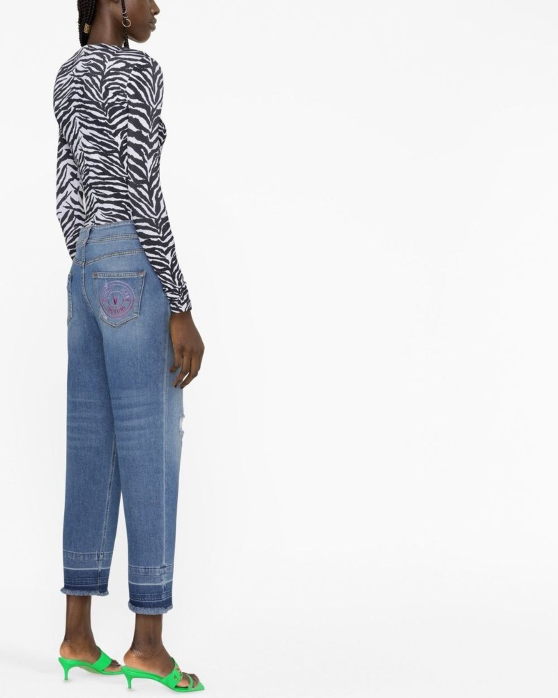jeansy-z-wysokim-stanem-versace-jeans-couture-73hab5t2dw042m904 jeansy-z-wysokim-stanem-versace-jeans-couture-73hab5t2dw042m904