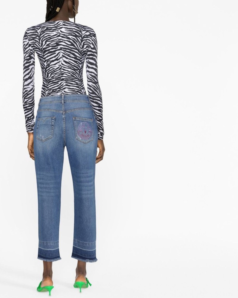 jeansy-z-wysokim-stanem-versace-jeans-couture-73hab5t2dw042m904 jeansy-z-wysokim-stanem-versace-jeans-couture-73hab5t2dw042m904