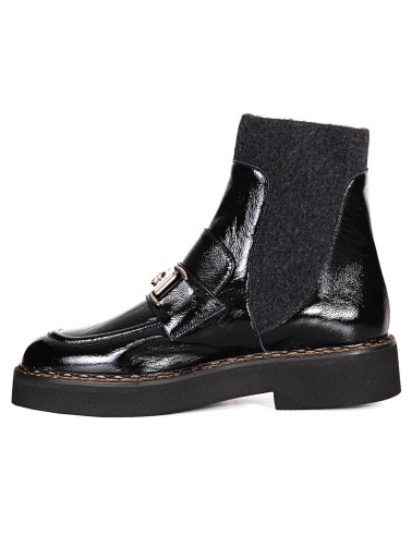 lakierowane-botki-z-elastycznym-materialem-cesare-casadei-25617lnplk0090c