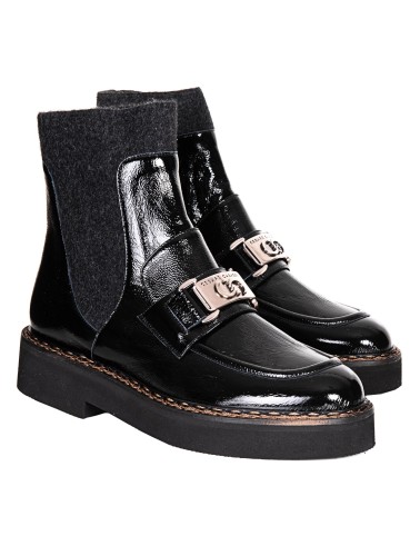 lakierowane-botki-z-elastycznym-materialem-cesare-casadei-25617lnplk0090c