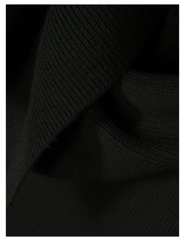 czarny-szalik-karl-lagerfeld-226w3305-999