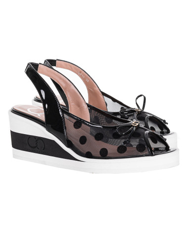 sandaly-na-koturnie-cesare-casadei-30710pvern0000r