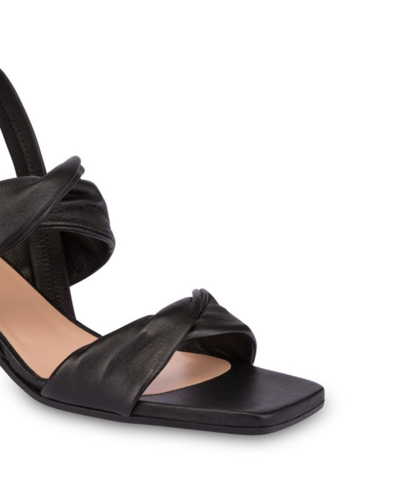 sandaly-na-obcasie-pollini-sa16065c1gte100a sandaly-na-obcasie-pollini-sa16065c1gte100a