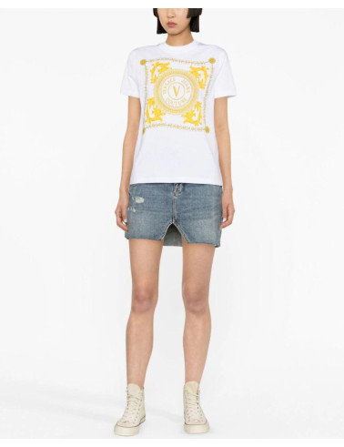 t-shirt-z-nadrukiem-versace-jeans-couture-75hahf07cj00fg03