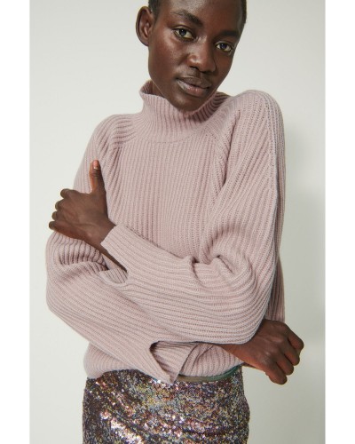 Wełniany sweter różowy