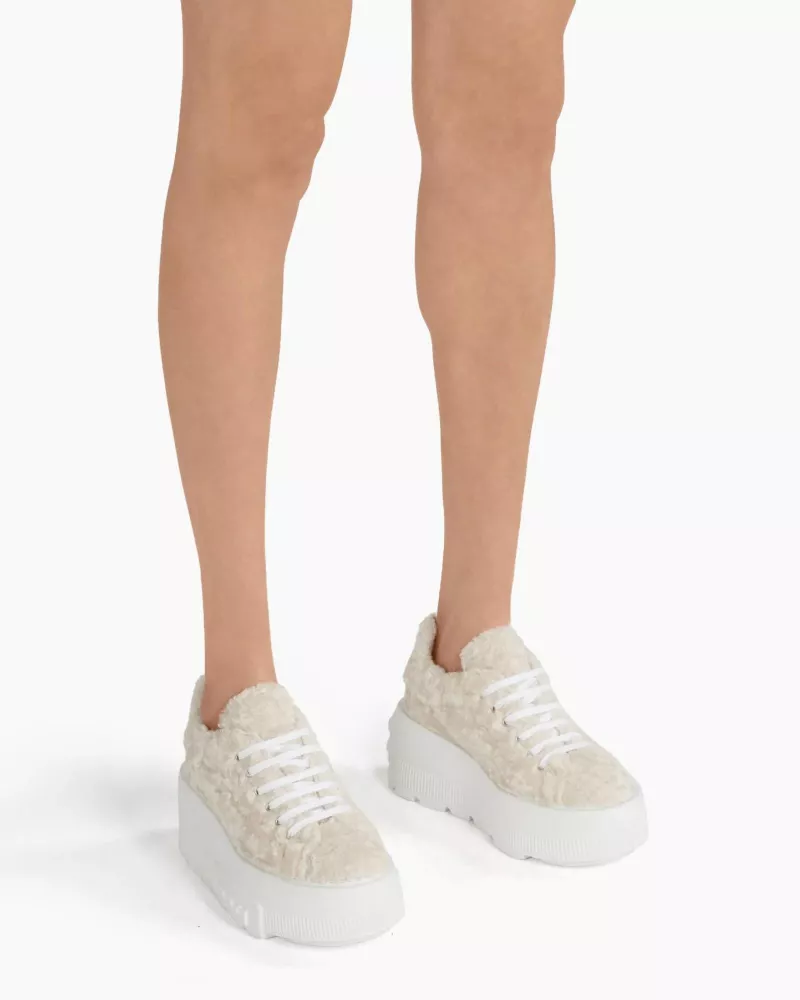 sneakersy-na-platformie-z-eko-futrem-casadei-2x975w0701c9999 sneakersy-na-platformie-z-eko-futrem-casadei-2x975w0701c9999