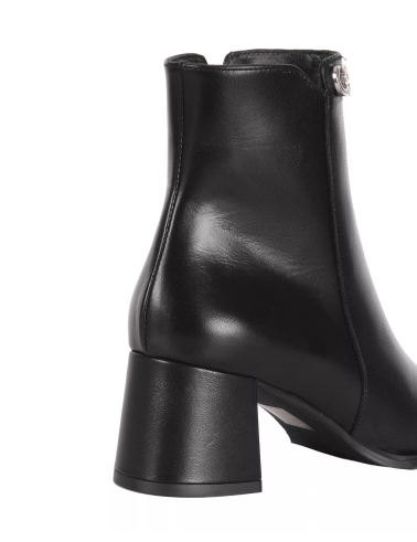 czarne-botki-na-obcasie-cesare-casadei-55638pntur0000k