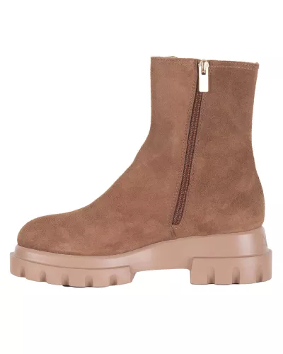 brazowe-zamszowe-botki-agl-d756591pgkag650