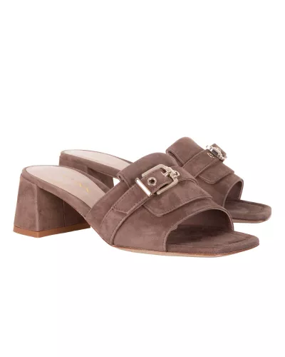 brazowe-zamszowe-klapki-na-obcasie-baldinini-d6e106p5camo3045