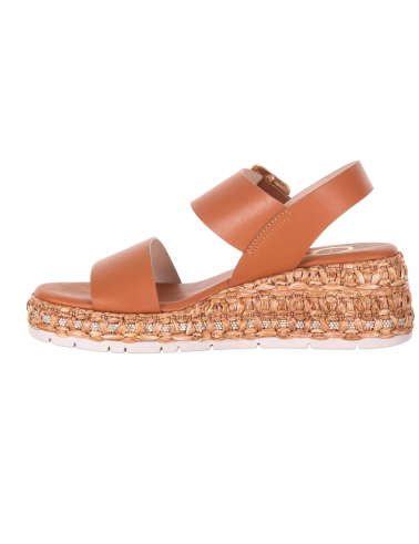 sandaly-na-koturnie-cesare-casadei-60443pvitt41cor