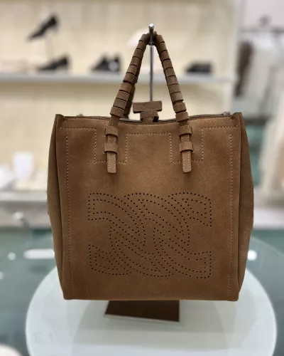 brazowa-zamszowa-torebka-casadei-3w491b0000d2625